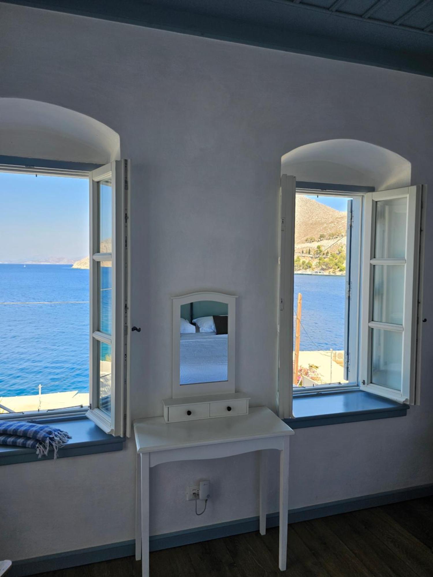 The Anchor House Bed & Breakfast Simi Oda fotoğraf