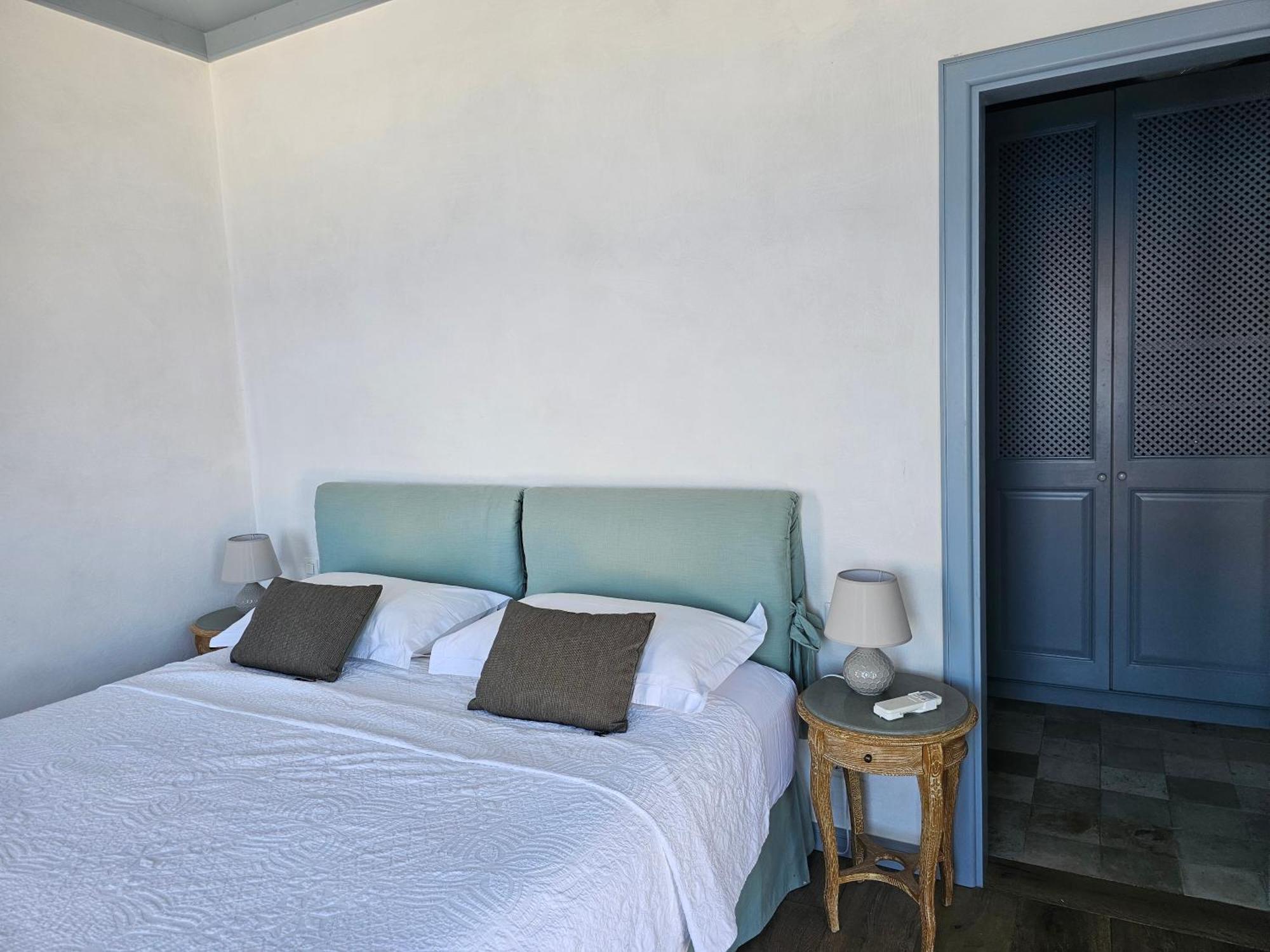The Anchor House Bed & Breakfast Simi Oda fotoğraf