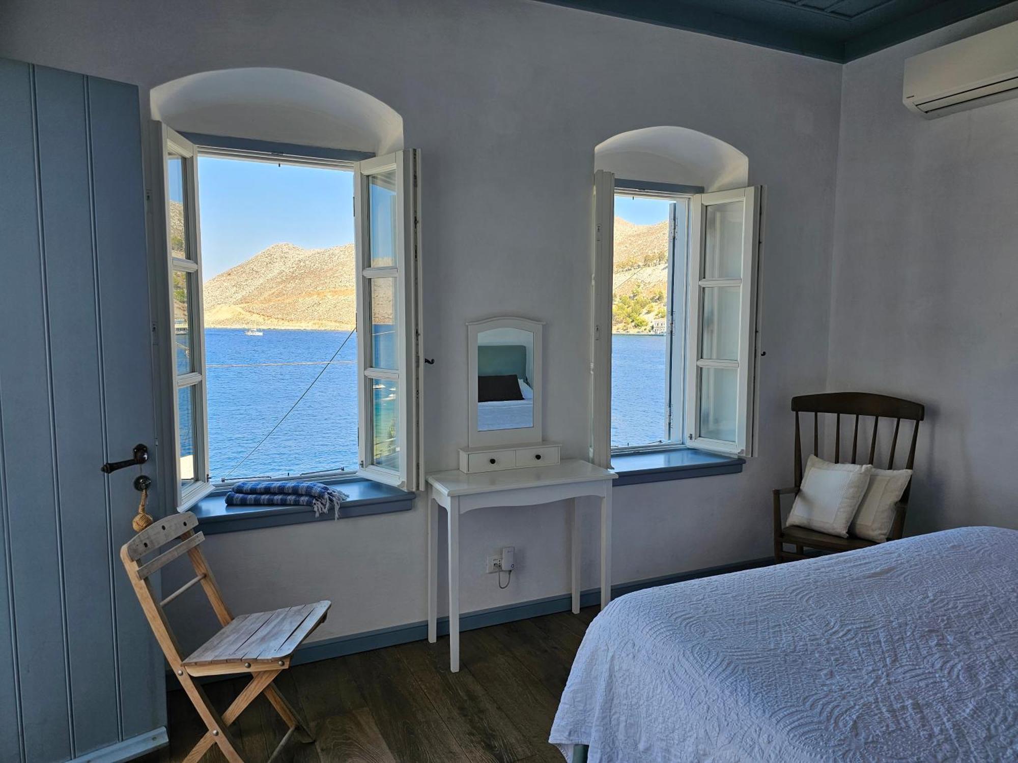 The Anchor House Bed & Breakfast Simi Oda fotoğraf